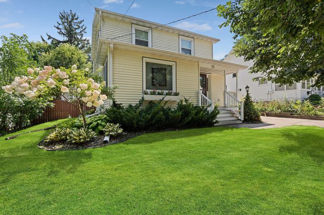 722 7th Street SW, Rochester, MN 55902