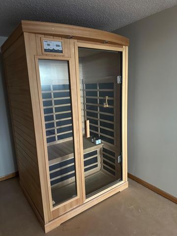 722 7th Street SW, Rochester, MN 55902