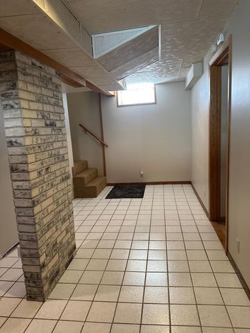 722 7th Street SW, Rochester, MN 55902