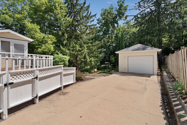 722 7th Street SW, Rochester, MN 55902