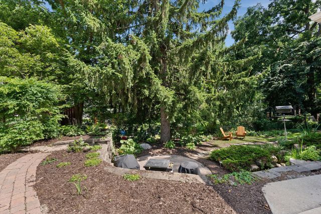 722 7th Street SW, Rochester, MN 55902