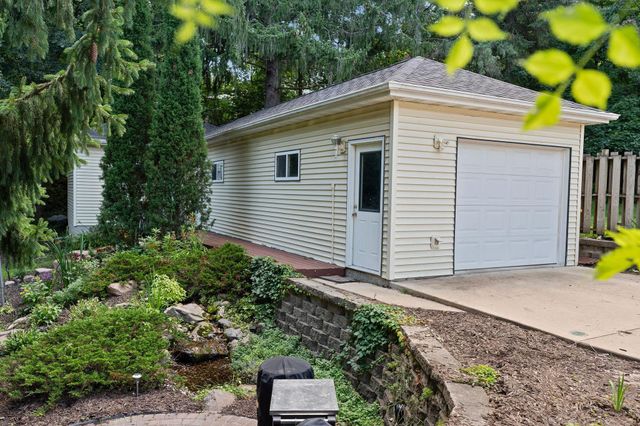 722 7th Street SW, Rochester, MN 55902