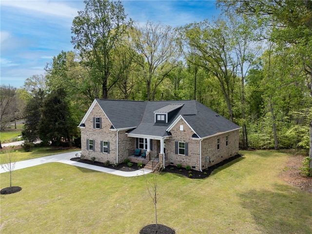 209 Eagles View Drive, Seneca, SC 29678