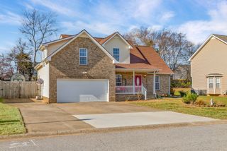 674 Superior Ln, Clarksville, TN 37043