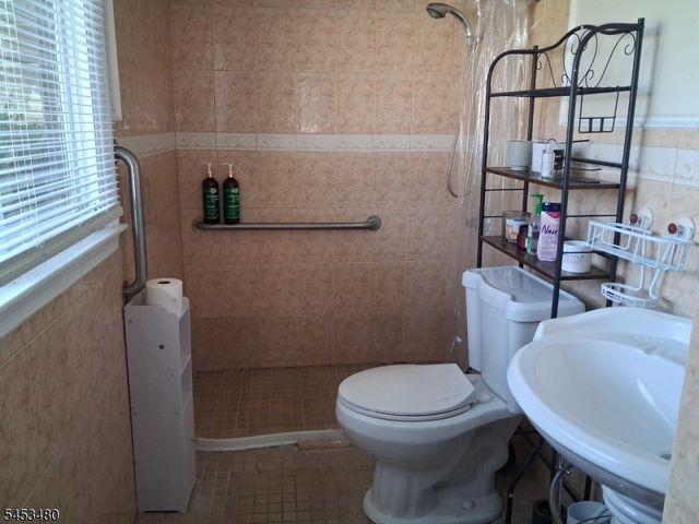6 Brierdale Ln, Willingboro Twp., NJ 08046