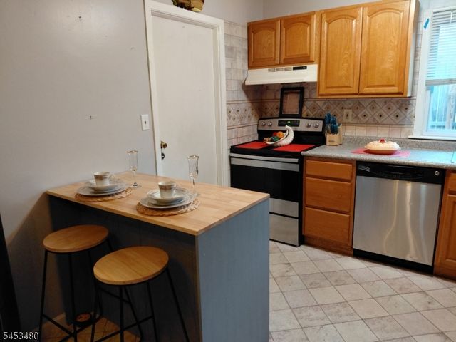 6 Brierdale Ln, Willingboro Twp., NJ 08046