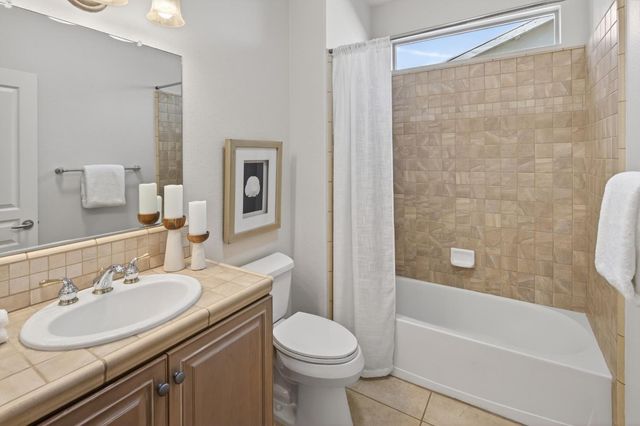 240 Mountain Quail Ct, Lincoln, CA 95648
