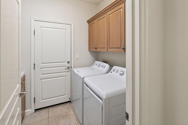 240 Mountain Quail Ct, Lincoln, CA 95648