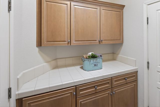 240 Mountain Quail Ct, Lincoln, CA 95648