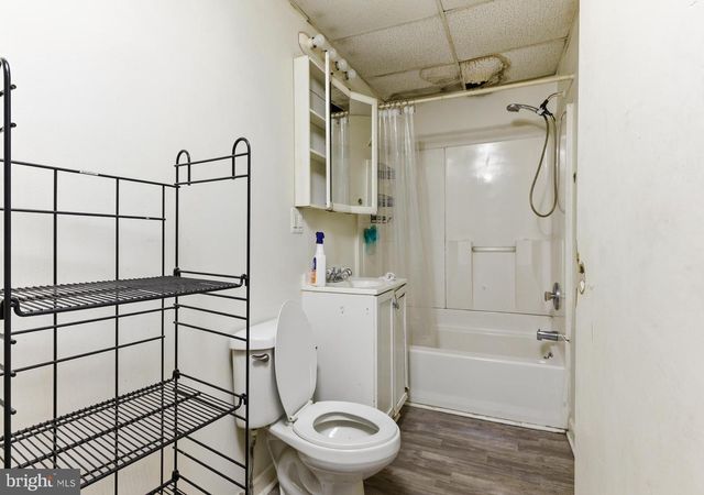 71 MAIN ST, Bridgeport, NJ 08014