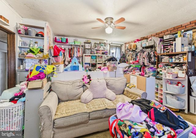 71 MAIN ST, Bridgeport, NJ 08014