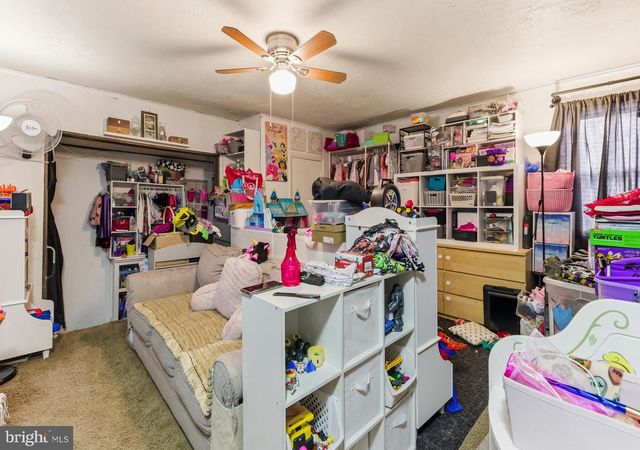 71 MAIN ST, Bridgeport, NJ 08014