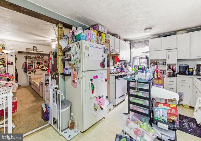 71 MAIN ST, Bridgeport, NJ 08014