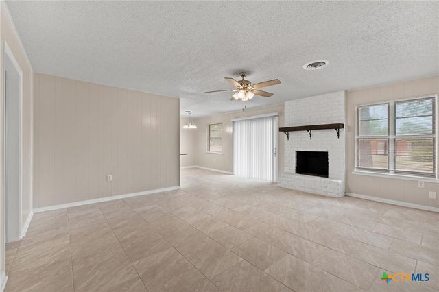 1363 County Road 4765 Road, Kempner, TX 76539