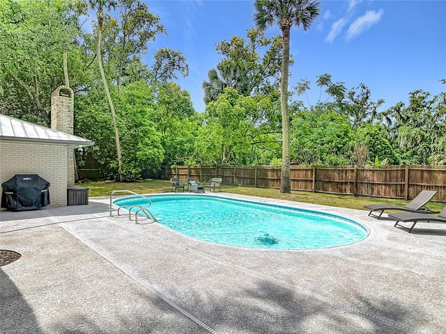 800 UPSALA ROAD, Sanford, FL 32771