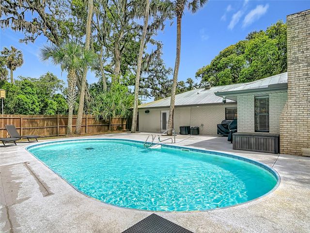 800 UPSALA ROAD, Sanford, FL 32771