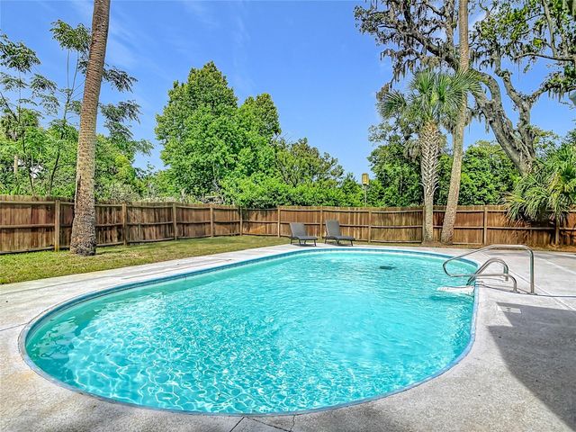 800 UPSALA ROAD, Sanford, FL 32771