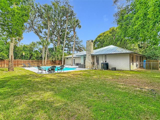 800 UPSALA ROAD, Sanford, FL 32771