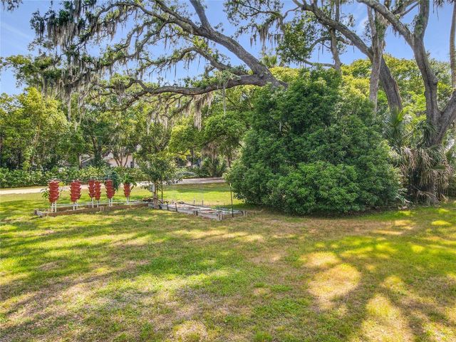 800 UPSALA ROAD, Sanford, FL 32771