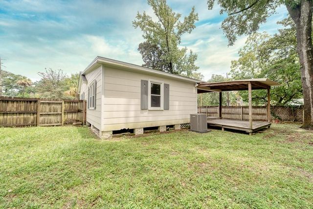 155 Pinehill Drive, Mobile, AL 36606