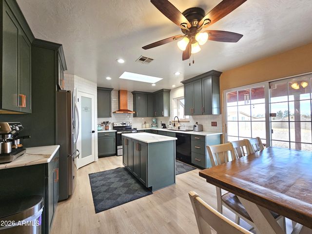 5705 S WILD ROSE Road, Hereford, AZ 85615