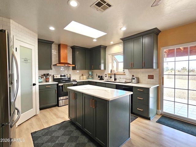 5705 S WILD ROSE Road, Hereford, AZ 85615