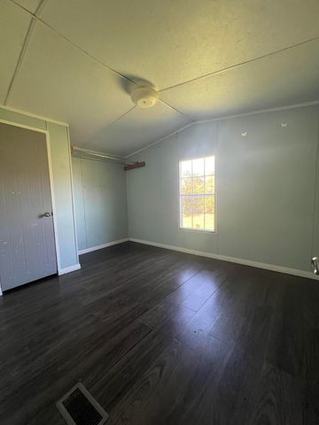 3527 New Home Road, Trenton, GA 30752