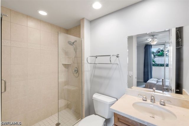 295 Grande WAY T 03, Naples, FL 34110
