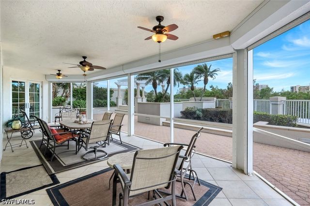 295 Grande WAY T 03, Naples, FL 34110