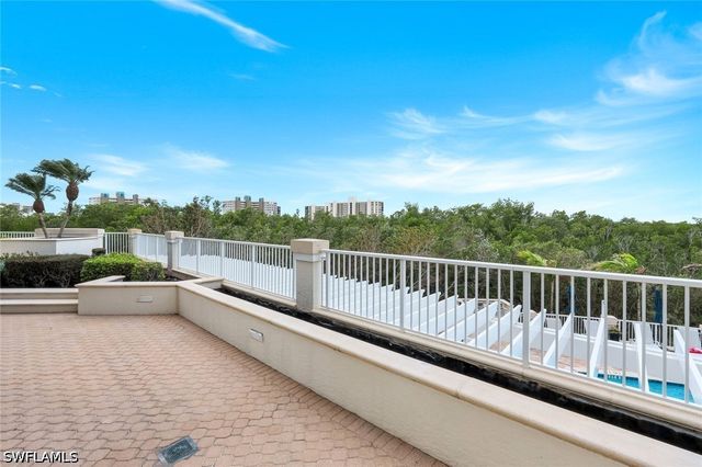 295 Grande WAY T 03, Naples, FL 34110