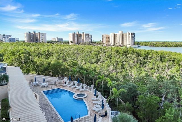 295 Grande WAY T 03, Naples, FL 34110