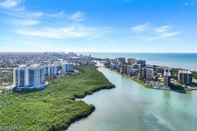 295 Grande WAY T 03, Naples, FL 34110
