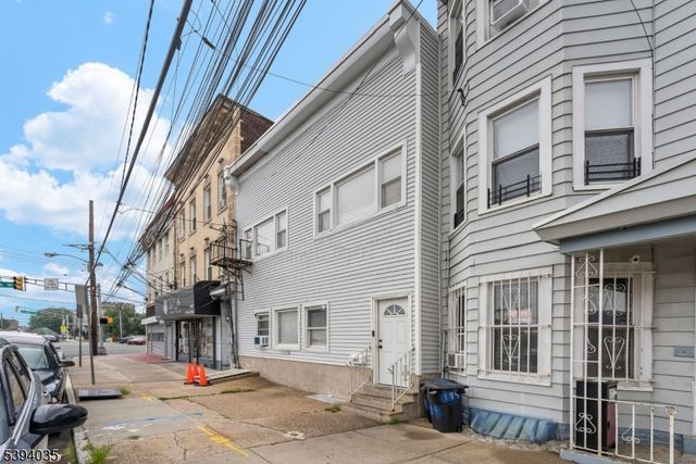 191 1St Ave, Newark City, NJ 07107