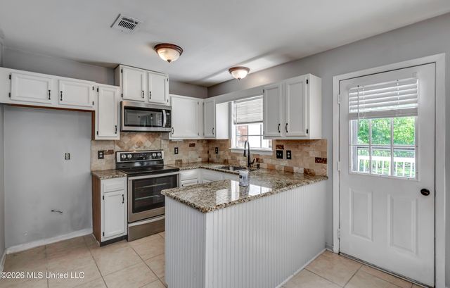 753 Clearmont Drive, Pearl, MS 39208