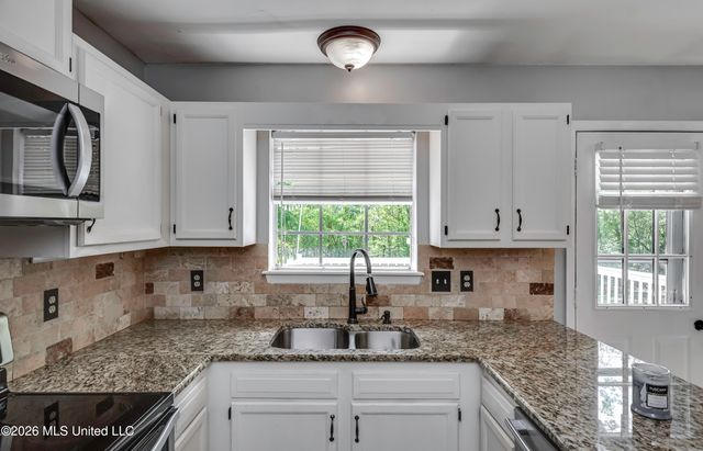 753 Clearmont Drive, Pearl, MS 39208