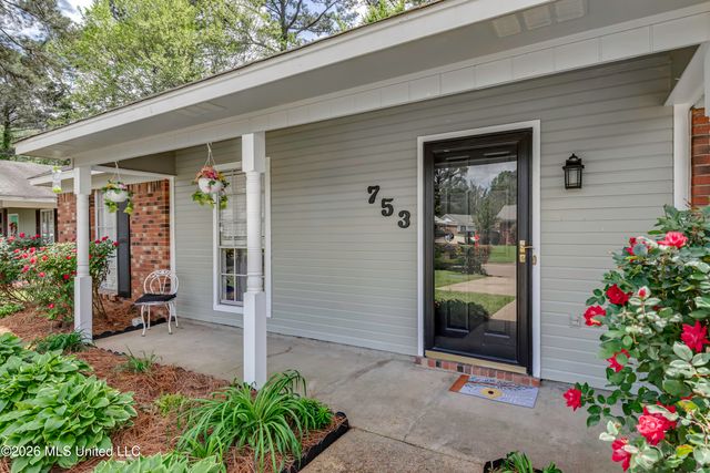 753 Clearmont Drive, Pearl, MS 39208