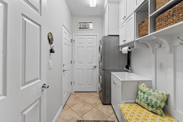 5455 SUNSET FALLS DRIVE, Apollo Beach, FL 33572