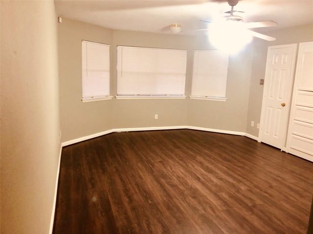 2510 Carriage Lane, Stafford, TX 77477