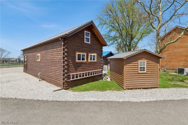 5919 Lake Road W 3, Saybrook, OH 44004
