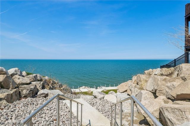 5919 Lake Road W 3, Saybrook, OH 44004