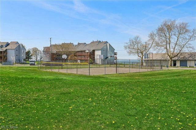 5919 Lake Road W 3, Saybrook, OH 44004