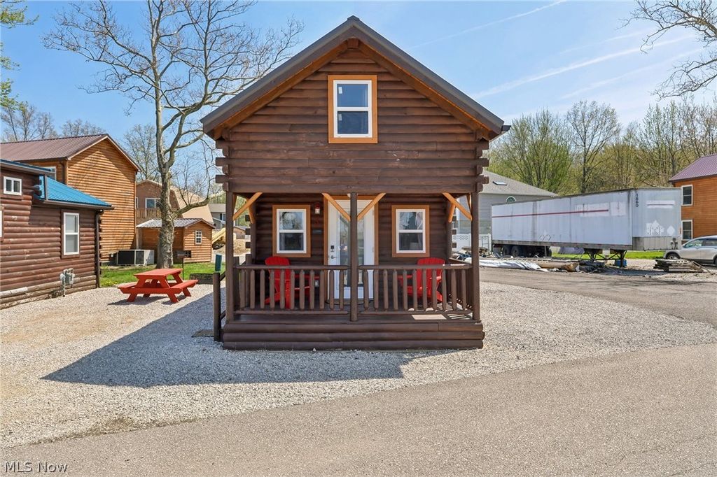 5919 Lake Road W 3, Saybrook, OH 44004