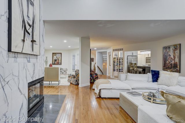 37446 Legends Trail Drive, Farmington Hills, MI 48331