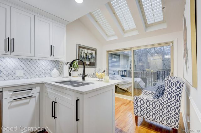 37446 Legends Trail Drive, Farmington Hills, MI 48331