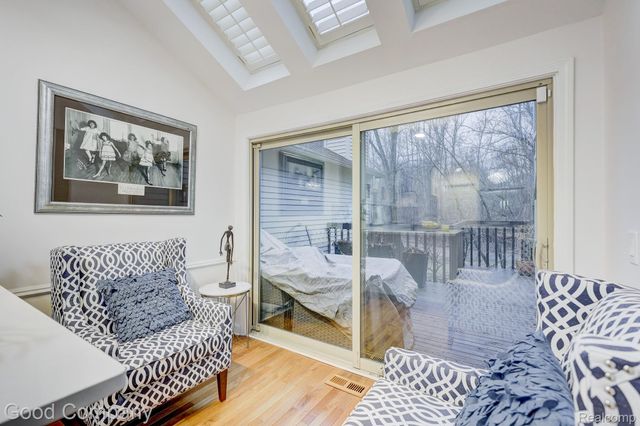 37446 Legends Trail Drive, Farmington Hills, MI 48331