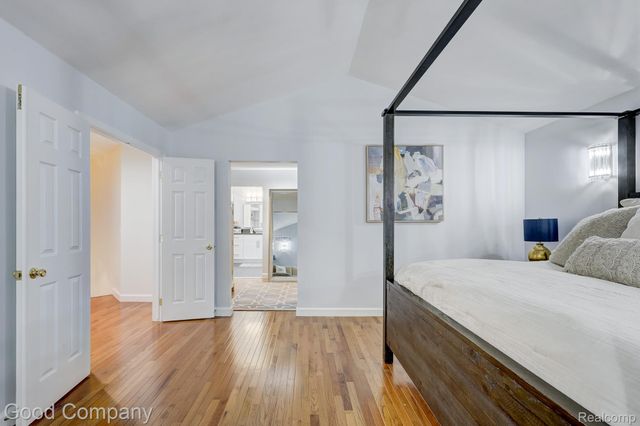 37446 Legends Trail Drive, Farmington Hills, MI 48331