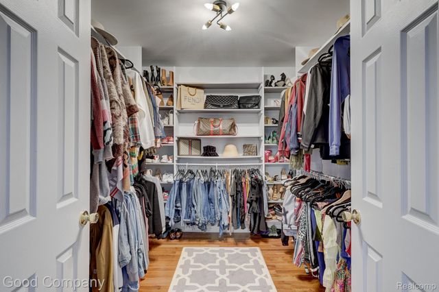 37446 Legends Trail Drive, Farmington Hills, MI 48331