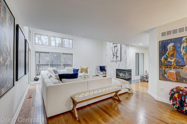 37446 Legends Trail Drive, Farmington Hills, MI 48331