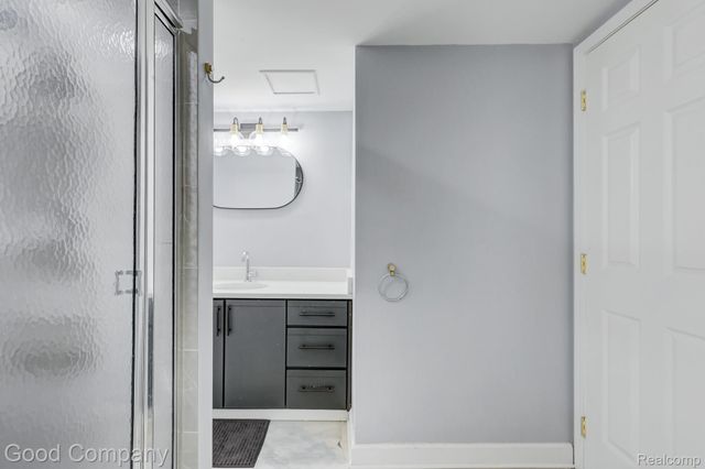 37446 Legends Trail Drive, Farmington Hills, MI 48331