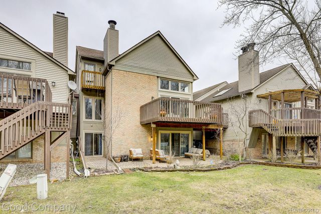 37446 Legends Trail Drive, Farmington Hills, MI 48331